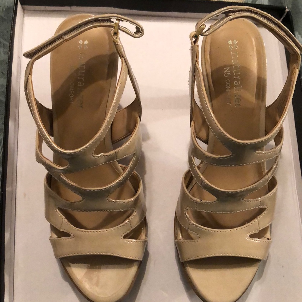 Tan Neutralizers heels